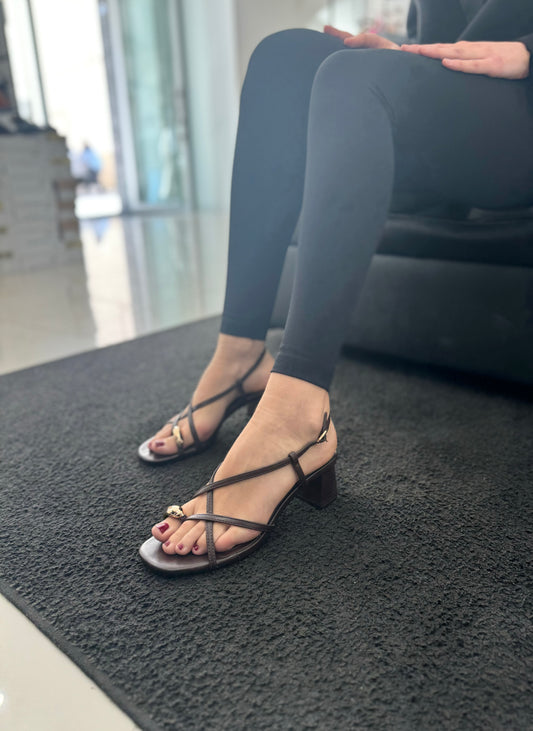 Sandali Melbourne Brown