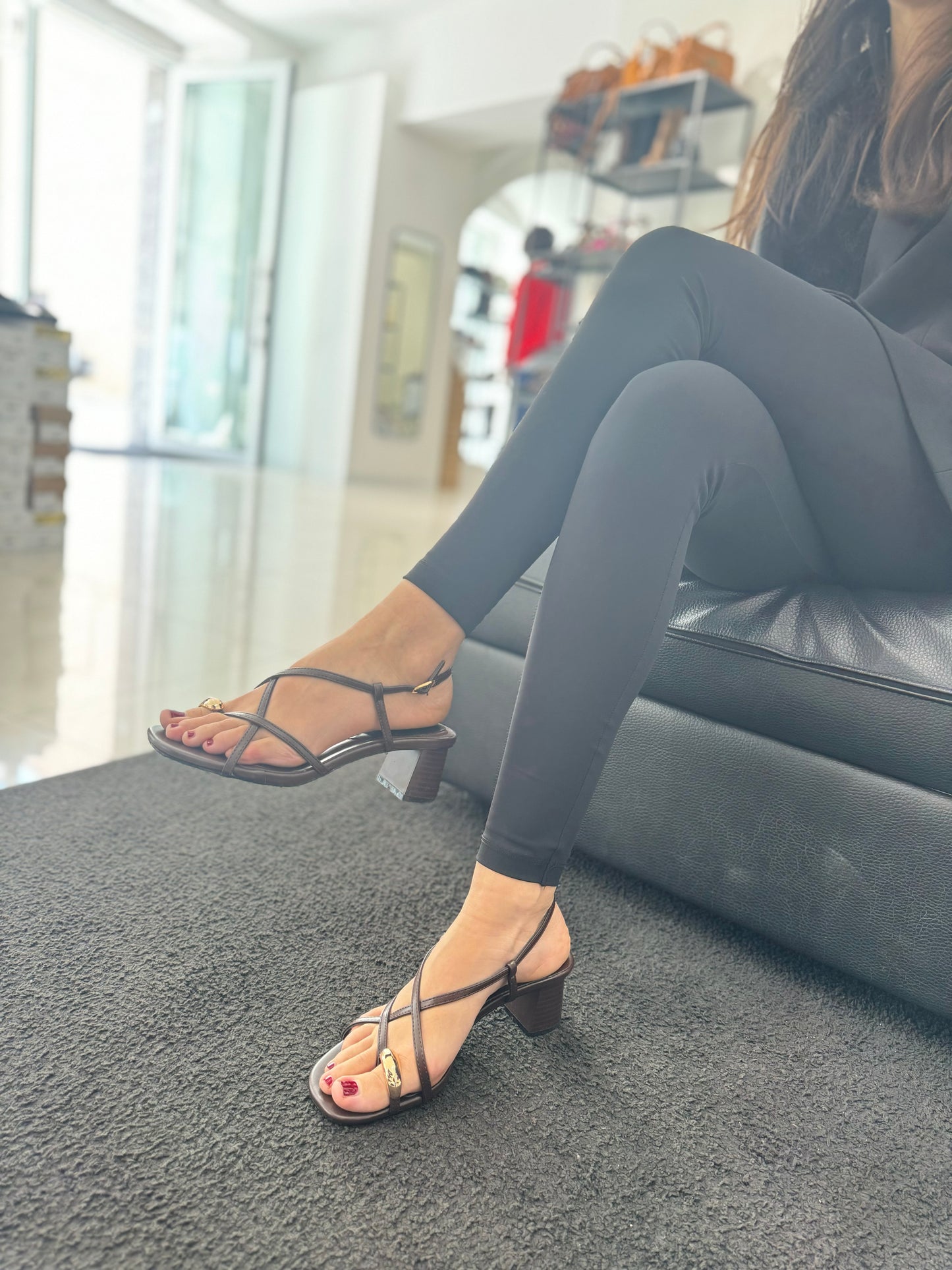 Sandali Melbourne Brown