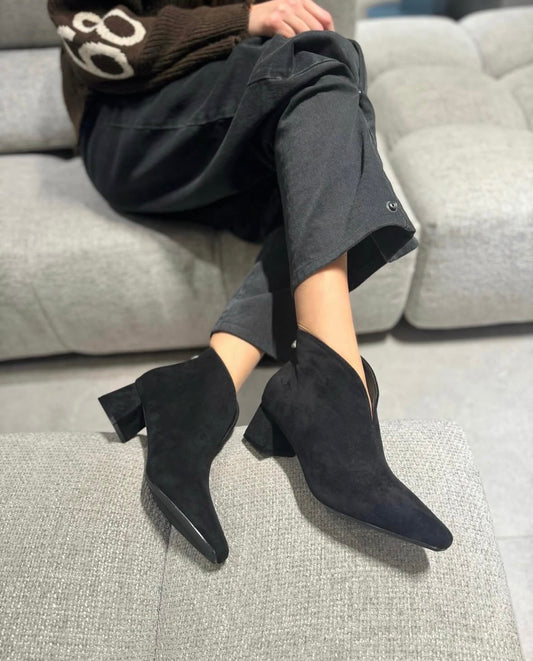 Stivaletto Sandra Camoscio Black