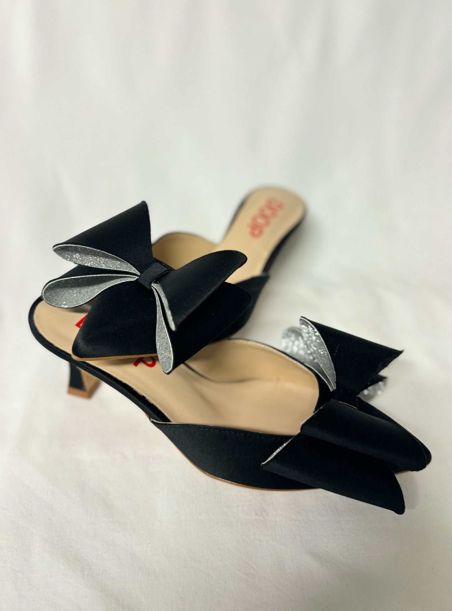 Sabot Doop Raso Nero con Fiocco
