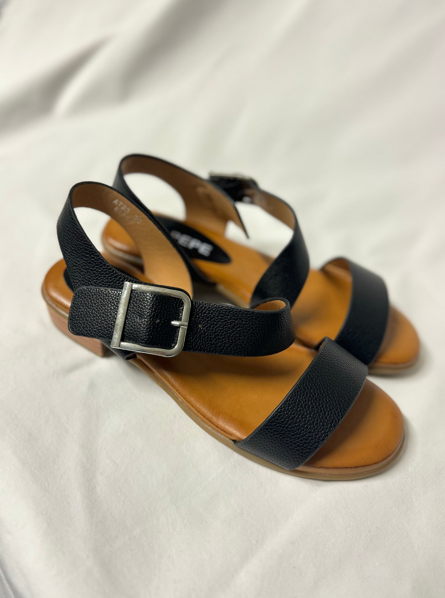 Sandali Black con Fibbia Argento