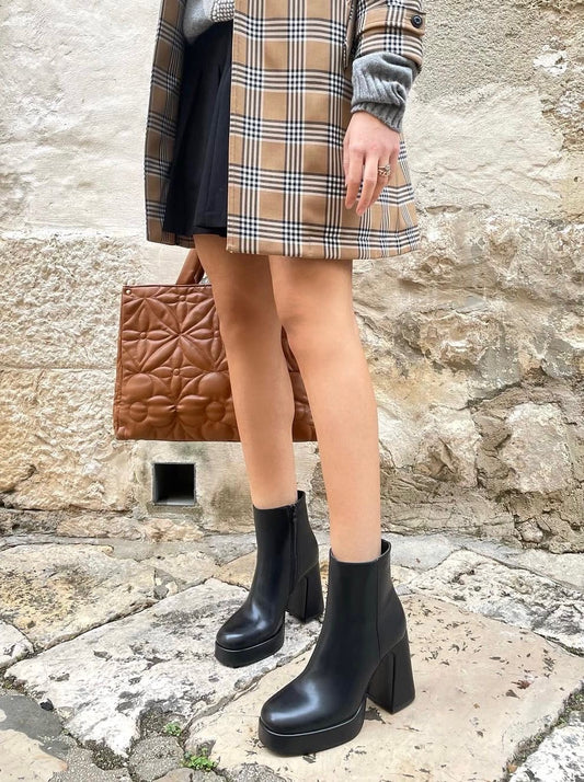 Tronchetto Nero con Plateau