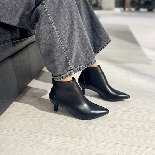 Stivaletto Xela Black