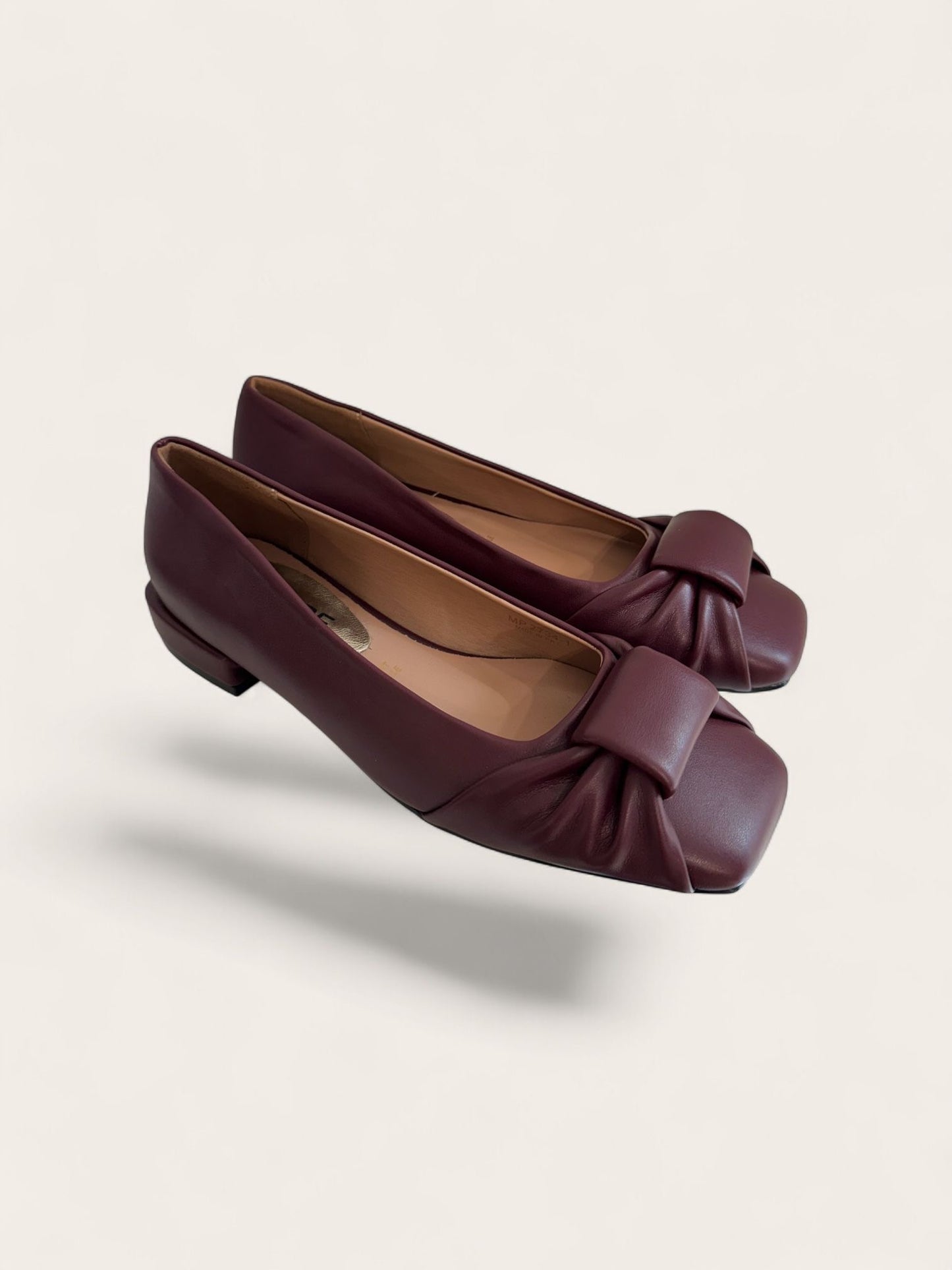 Ballerina Simona Wine