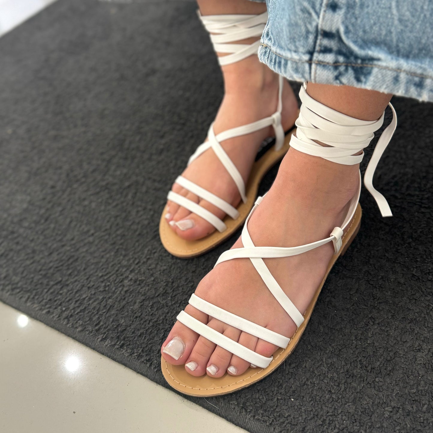 Sandali Milena White