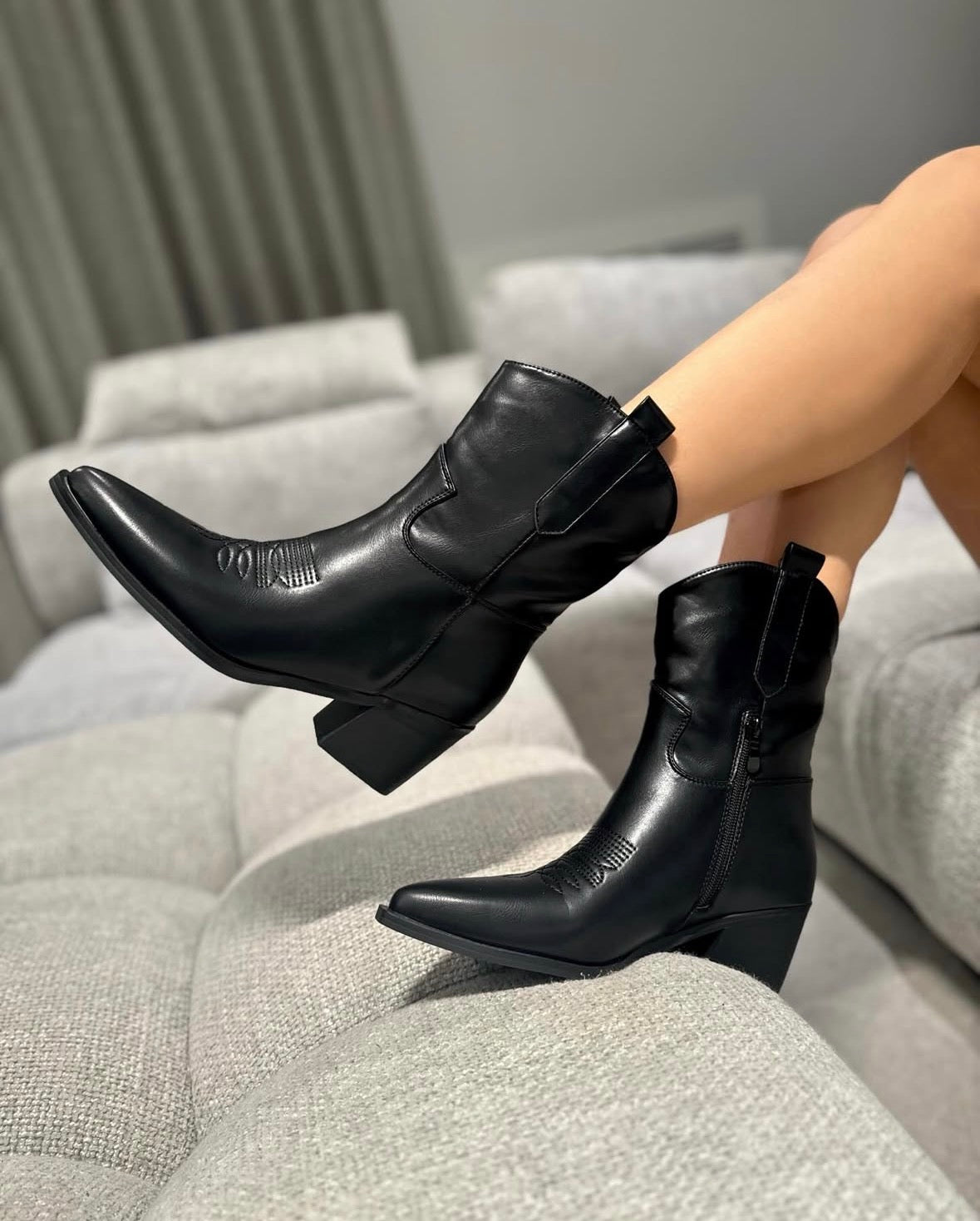 Stivaletto/Texano Aurora Black