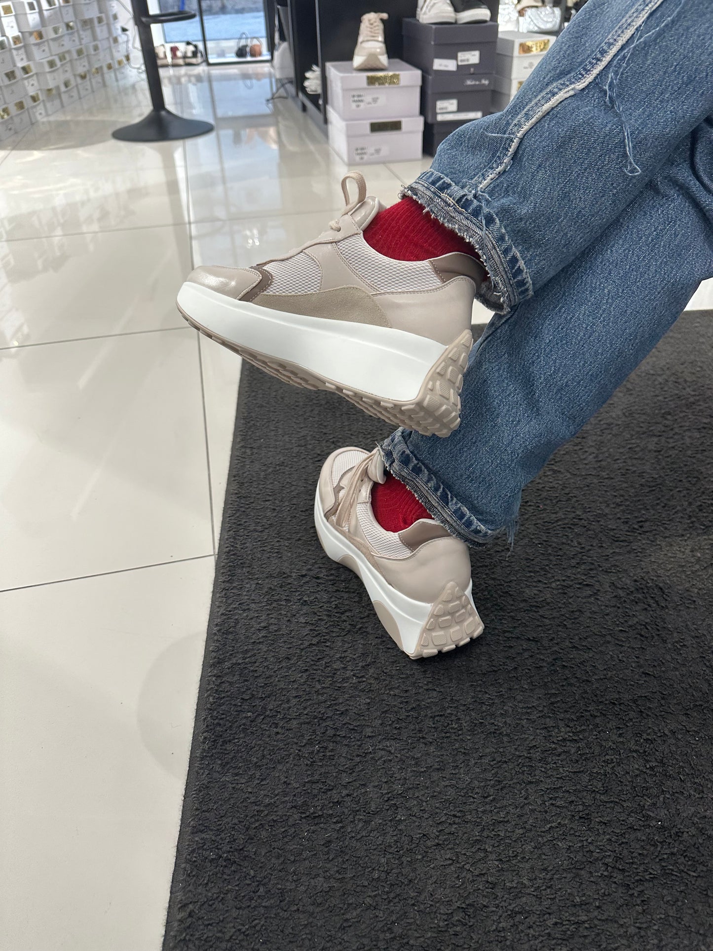 Sneakers MP2609 Beige