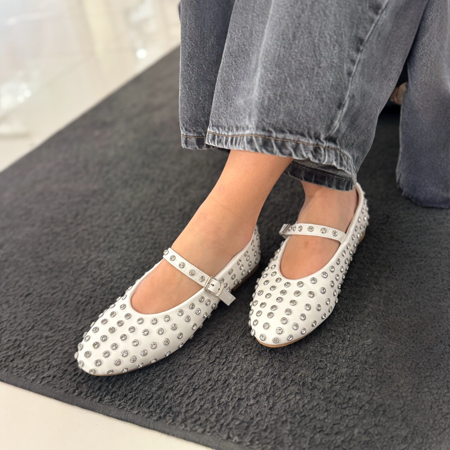 Ballerina Alaia White