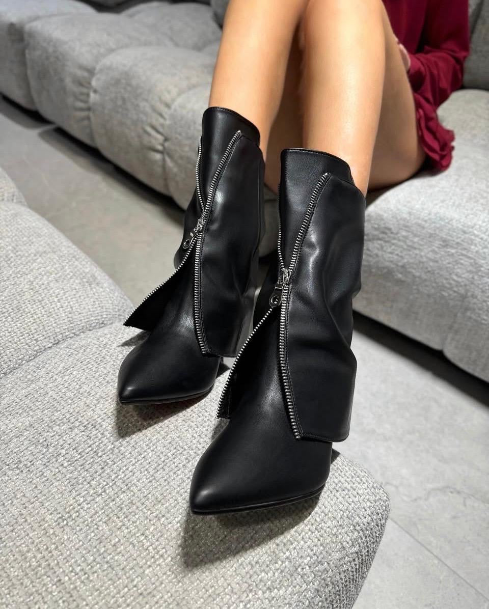 Stivaletto Anami Black