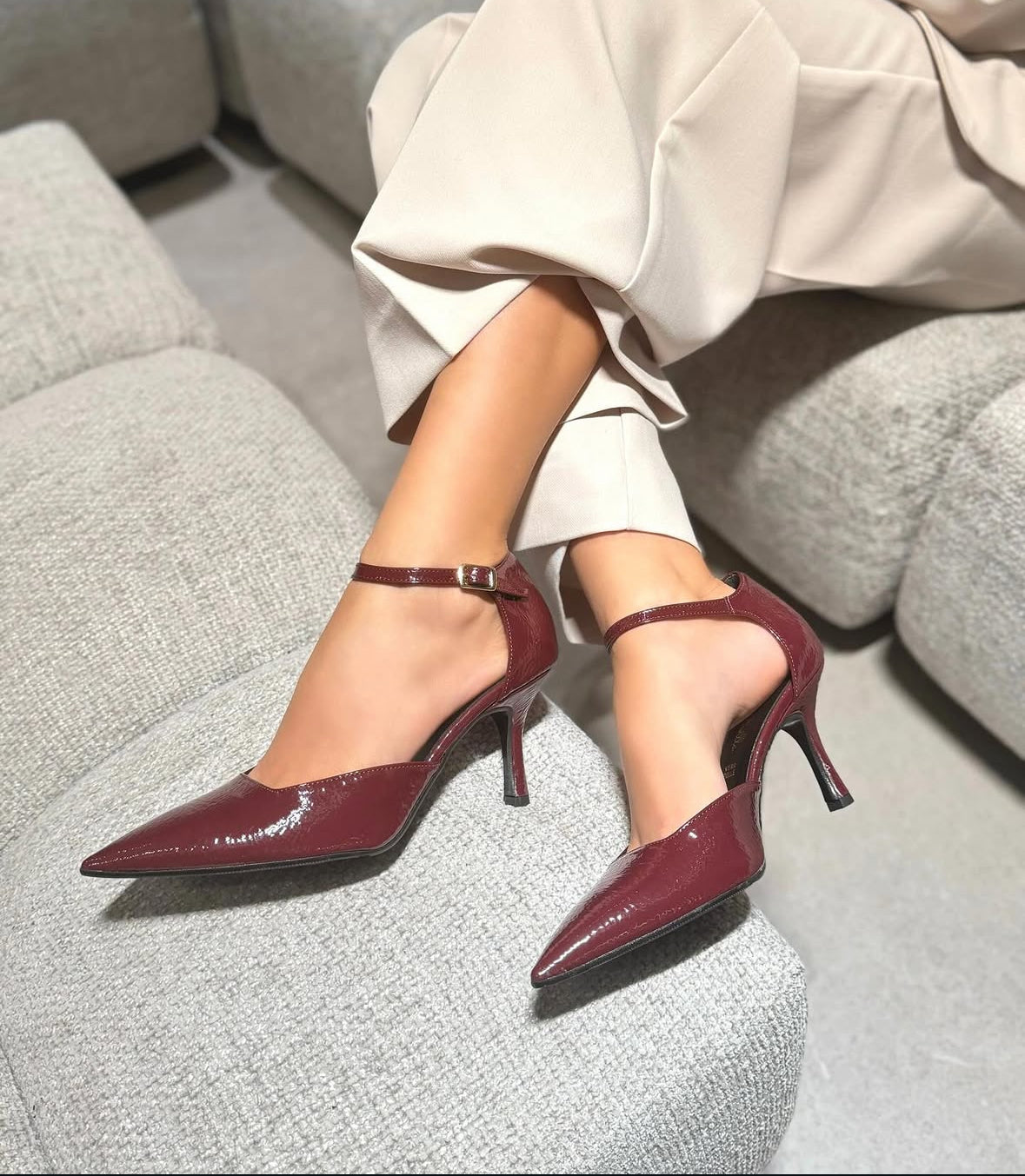 Decolletè Lucrezia D'Altavilla Naplak Wine