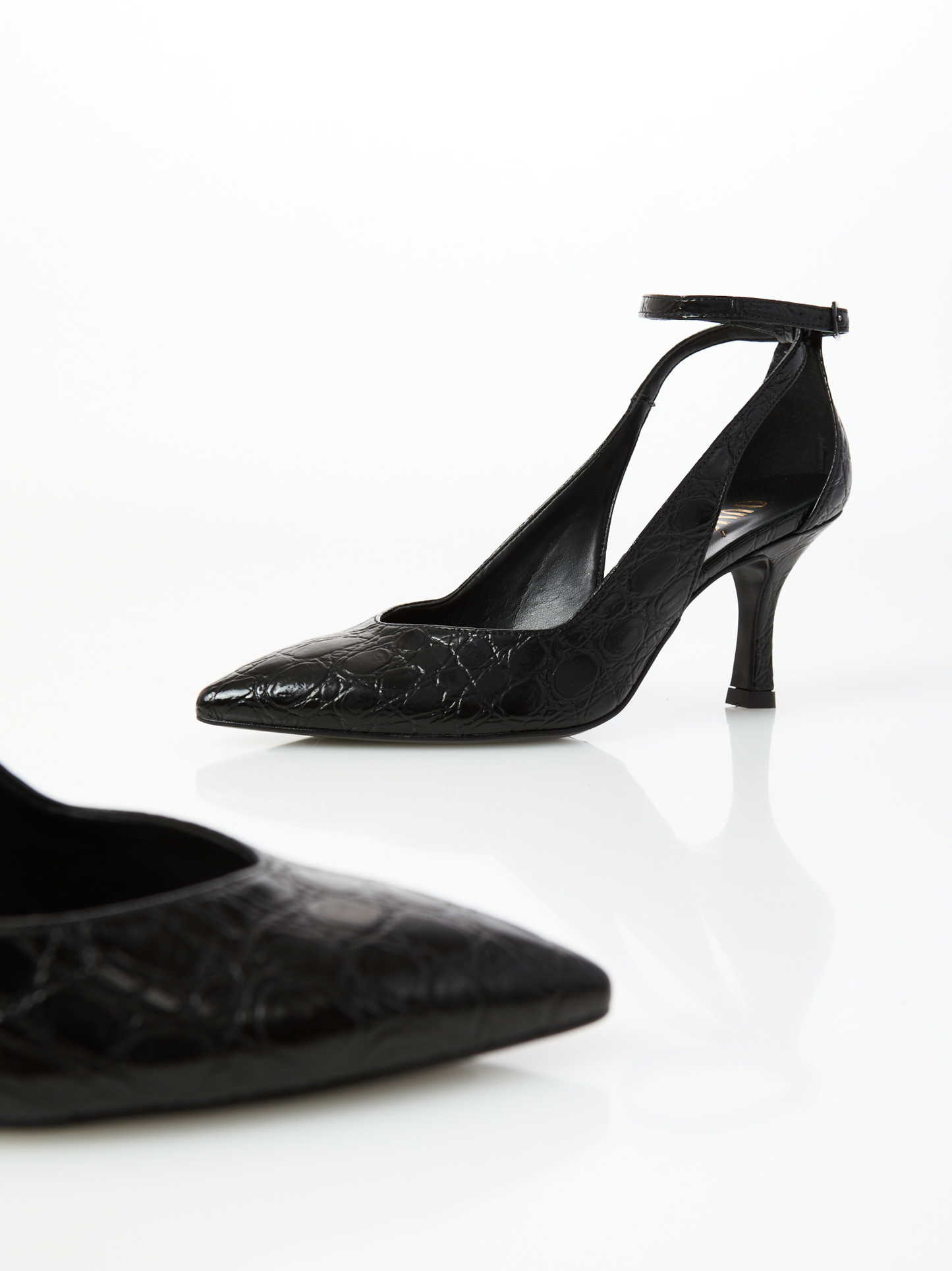 Decolletè Ovyè con Cinturino