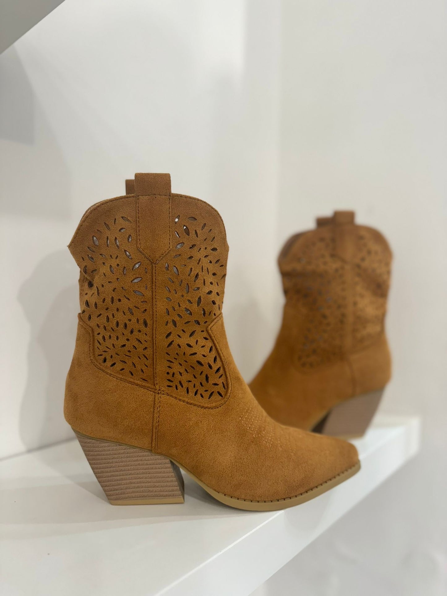 Stivaletto 2L9A Camel