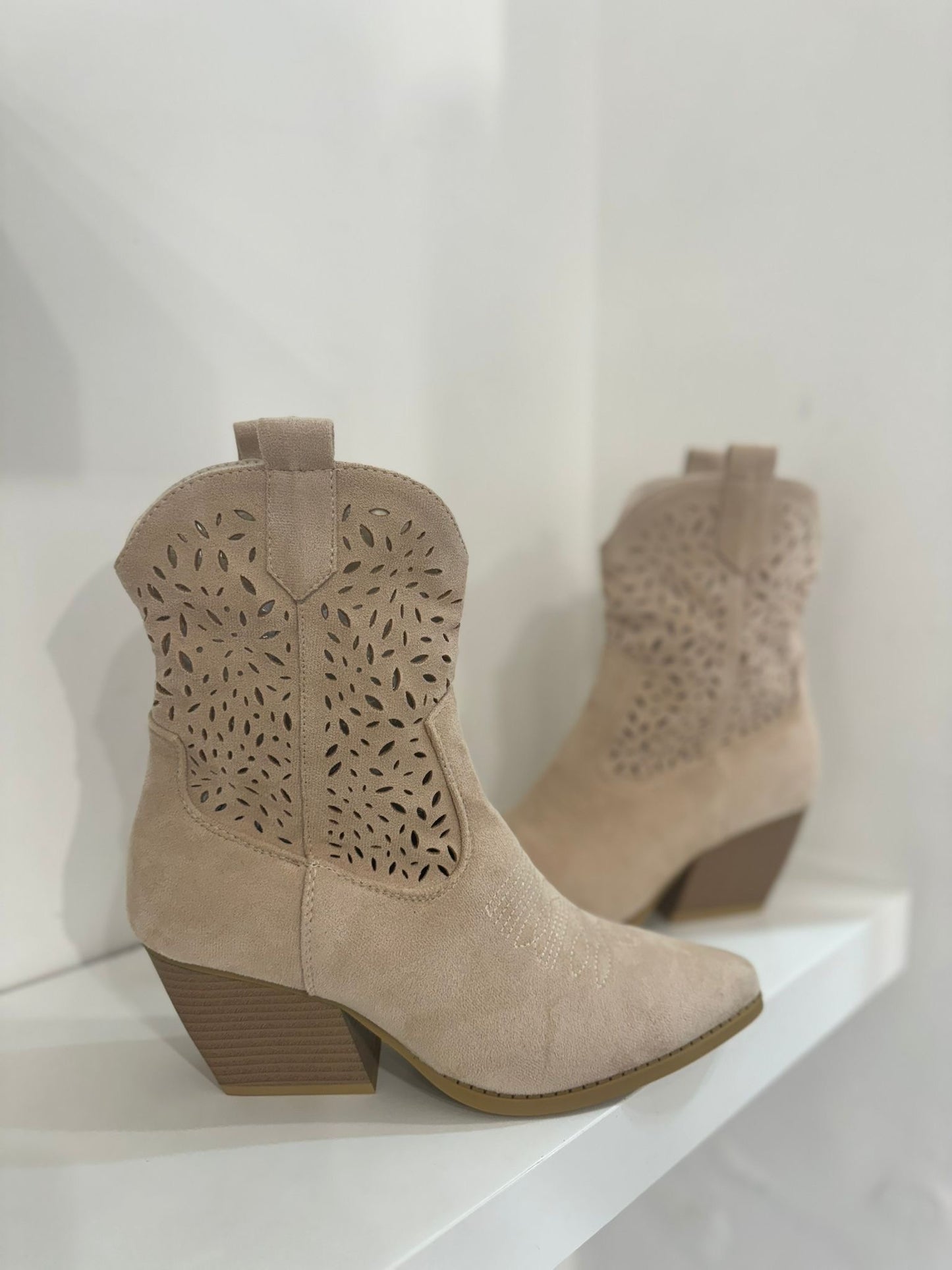 Stivaletto 2L9A Beige