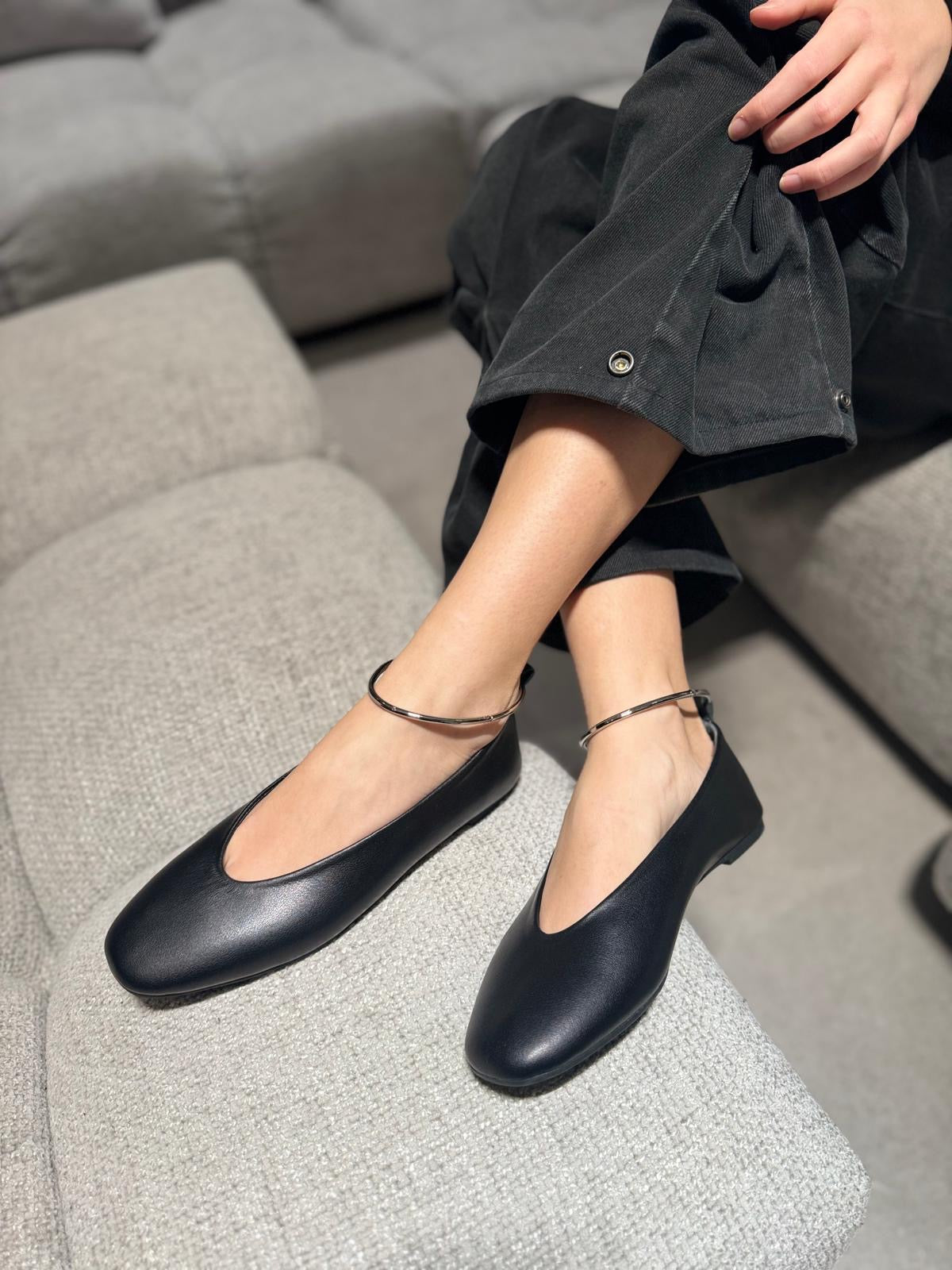 Ballerina Pixy Black Napa