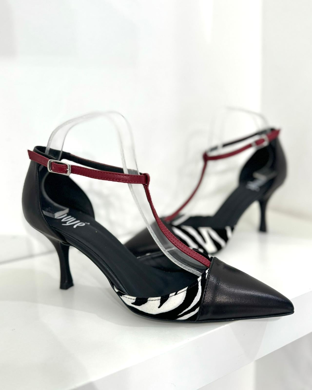 Décolleté Ovyè Nero-Zebra-Rosso