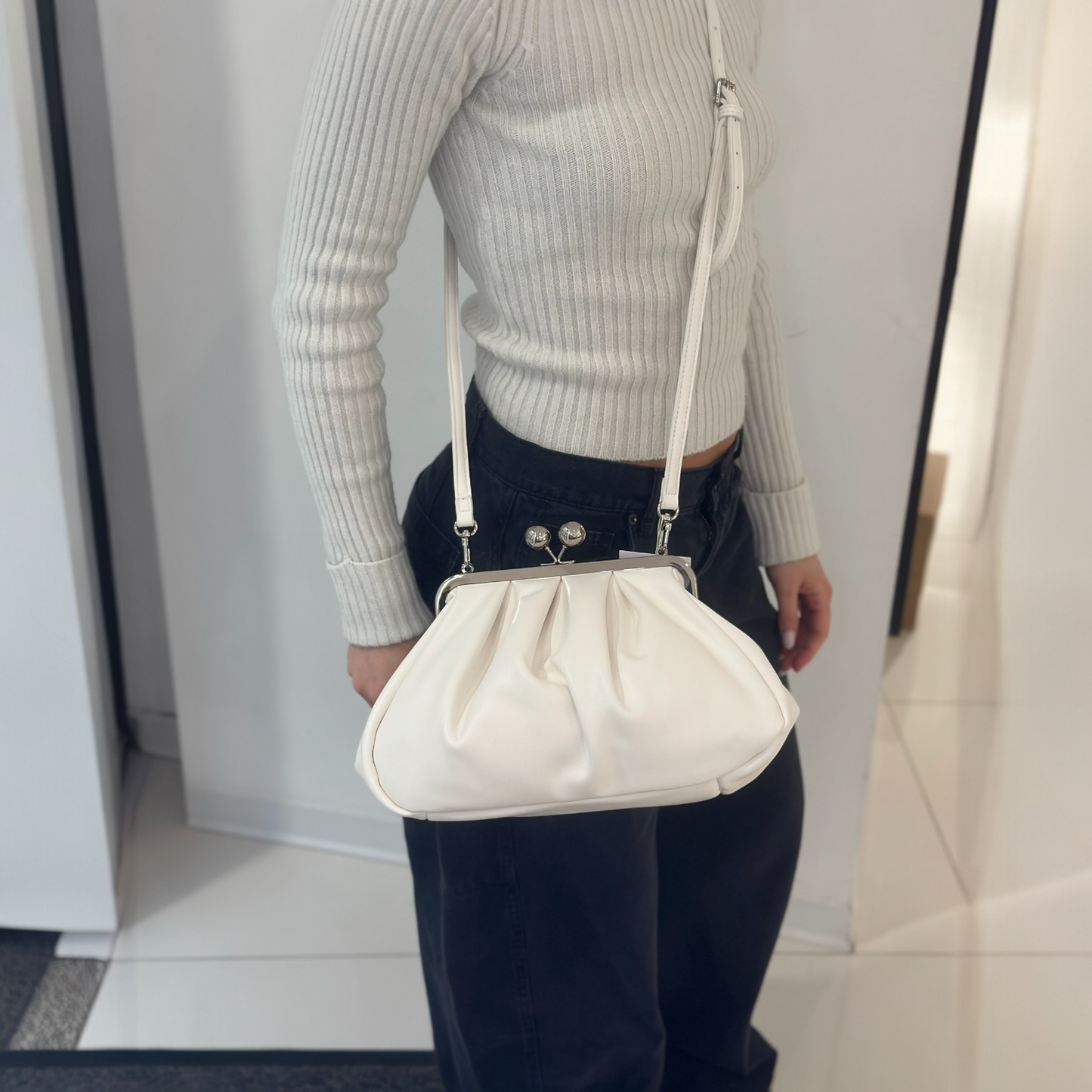 Borsa Amira White