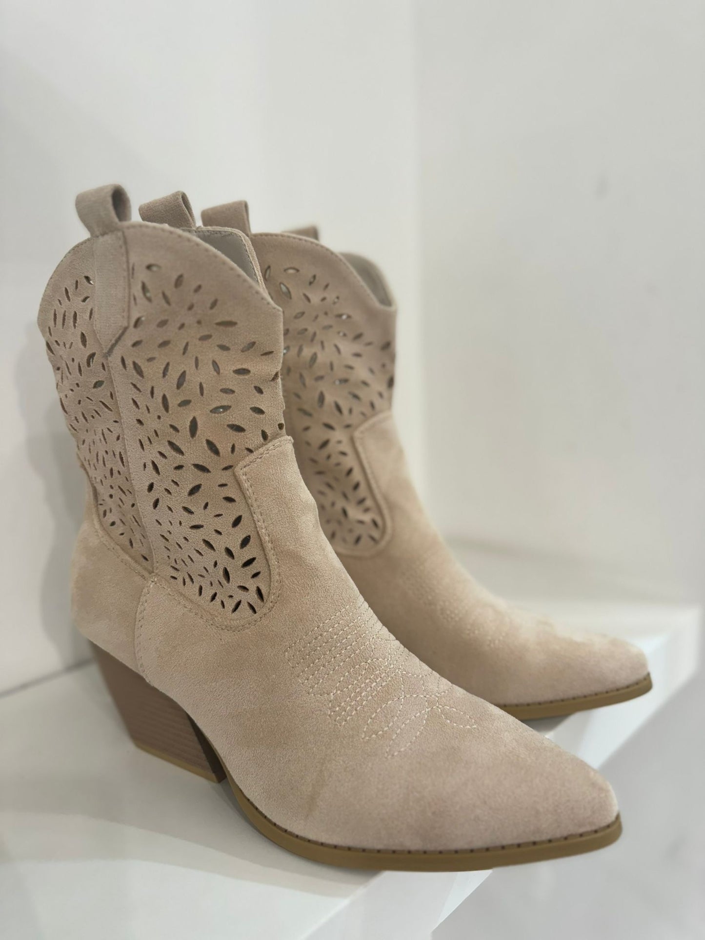 Stivaletto 2L9A Beige