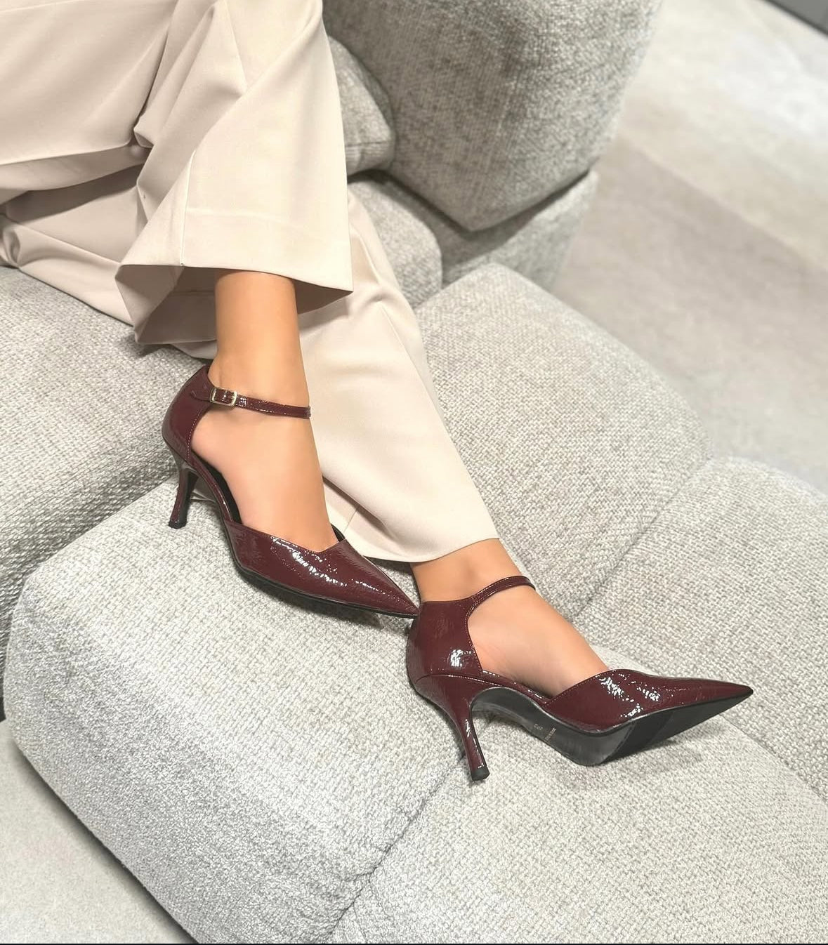 Decolletè Lucrezia D'Altavilla Naplak Wine