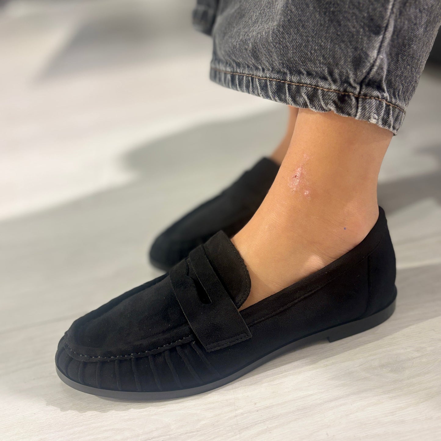 Mocassino Flavia Camoscio Black